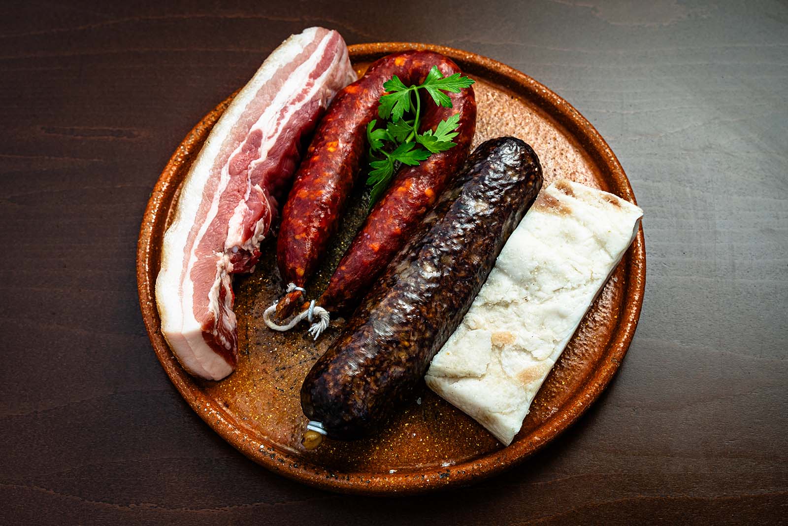Chorizo, morcilla de arroz, panceta y tocino de cerdo Duroc para el cocido